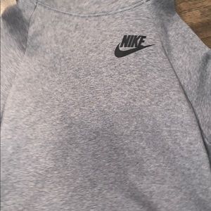 Nike turtleneck sweatshirt